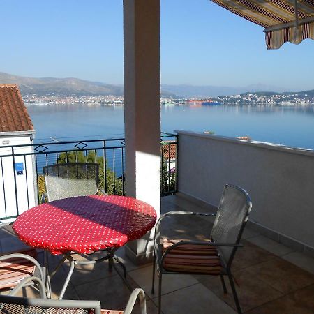 Gogi Apartman Округ-Доньи Экстерьер фото