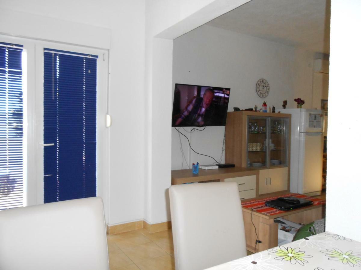Gogi Apartman Округ-Доньи Экстерьер фото